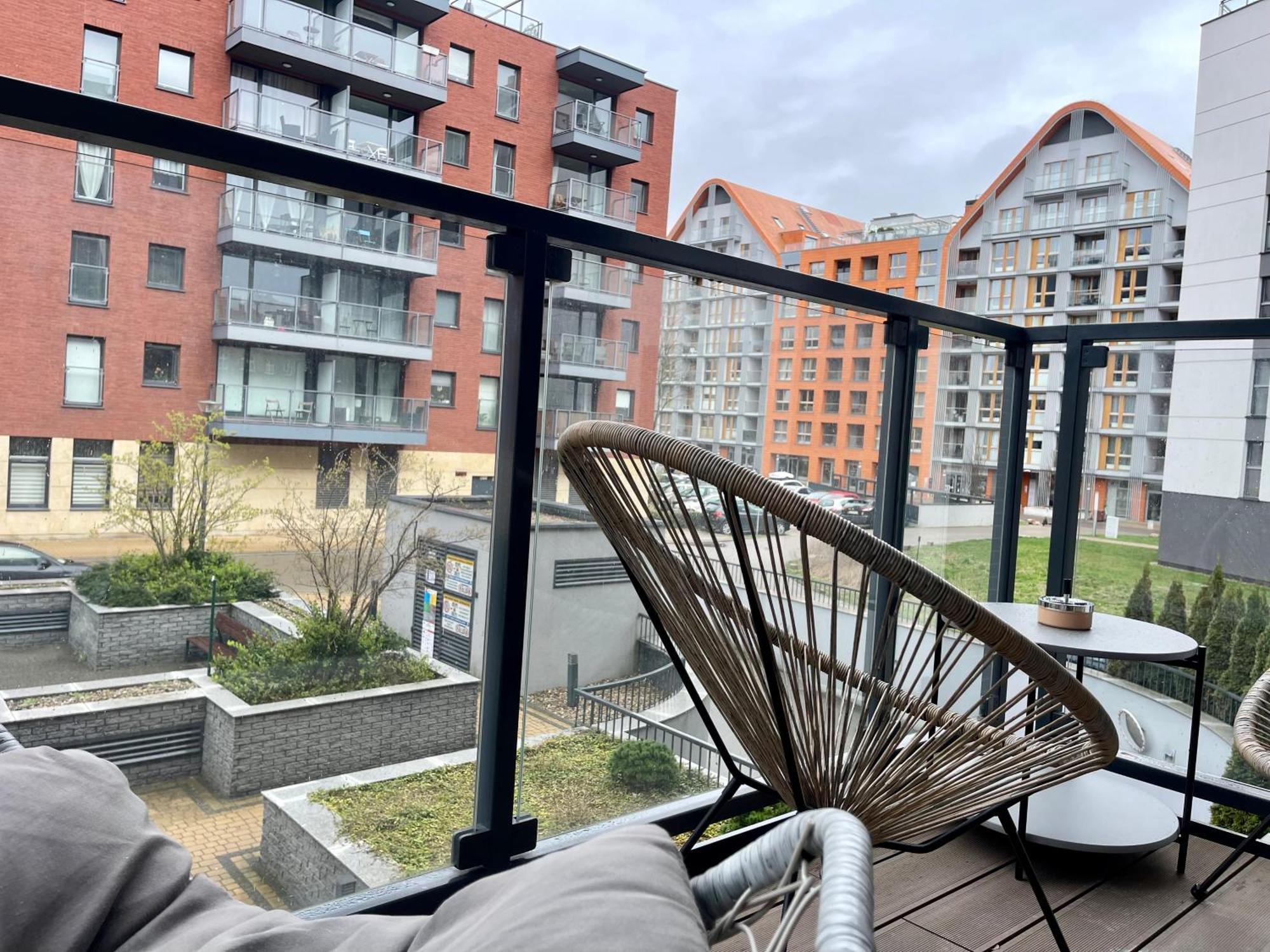 Island Modern Box Apartment 格但斯克 外观 照片